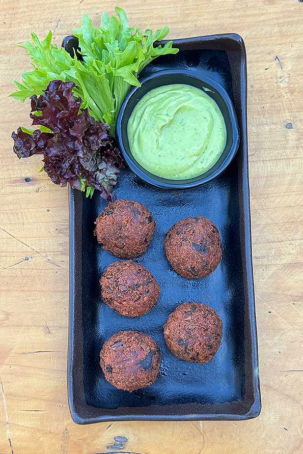 Veggie Balls + Salsa Mango